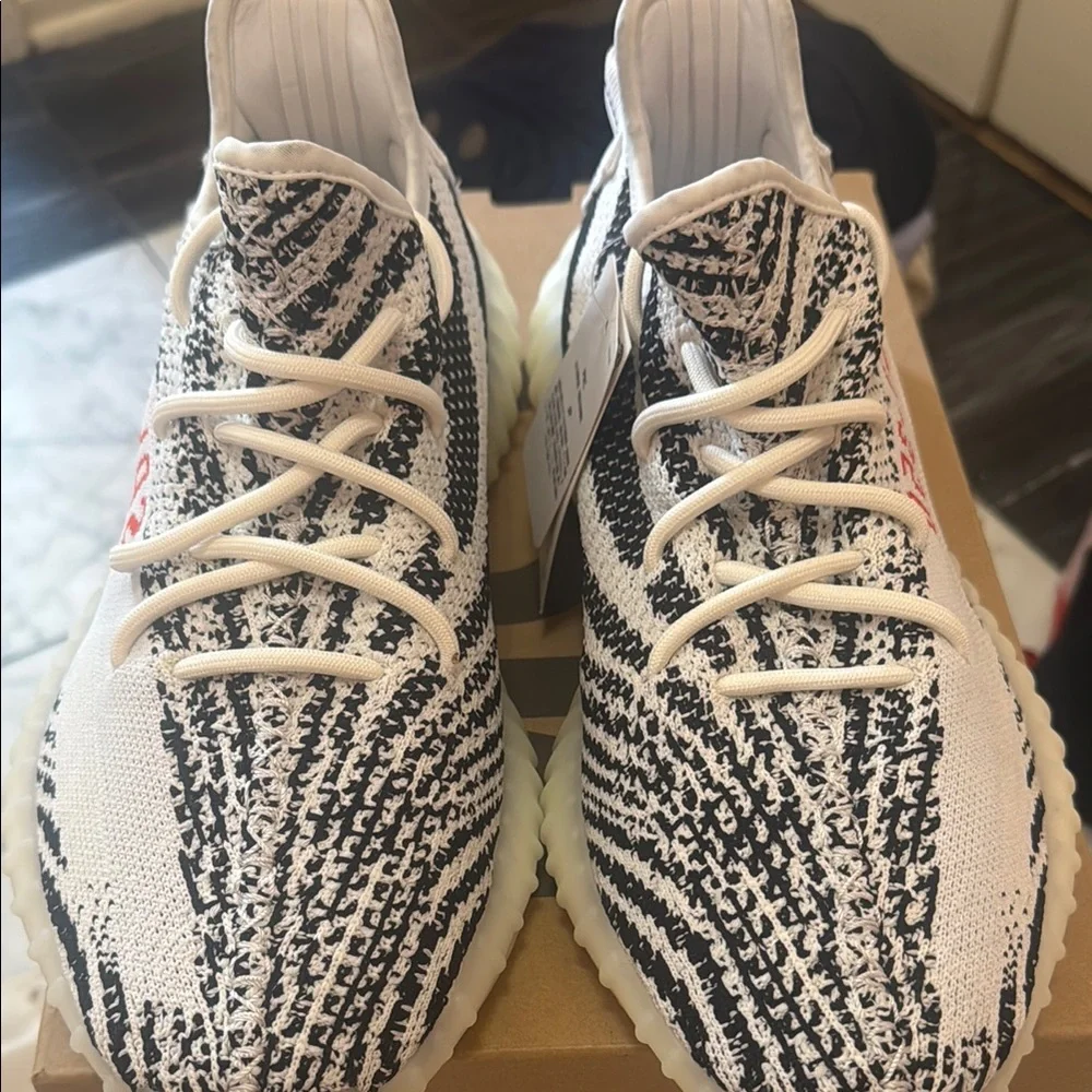 Yeezy authentic boost